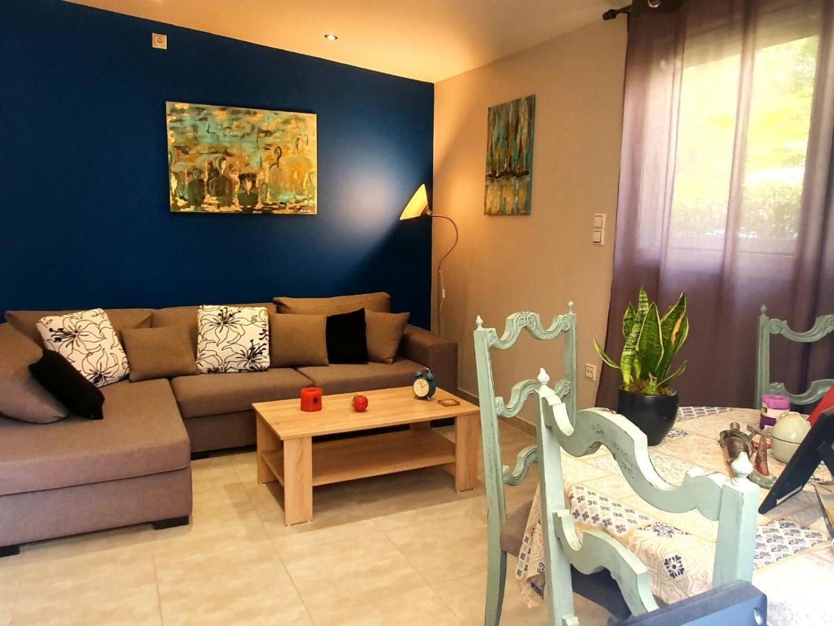 Ilias' Cosy And Relaxing Apartment Афины Экстерьер фото