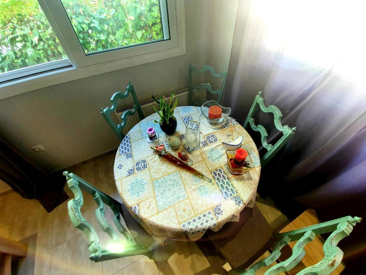 Ilias' Cosy And Relaxing Apartment Афины Экстерьер фото