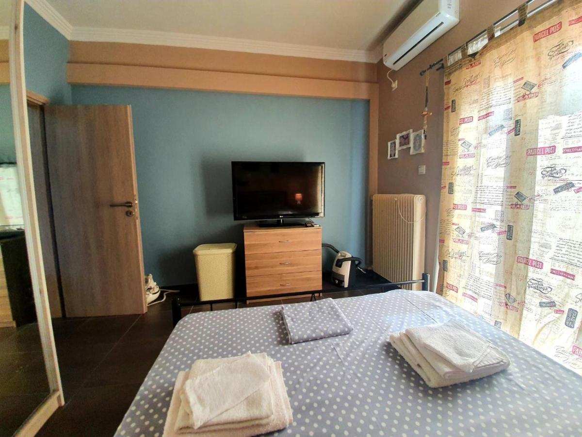 Ilias' Cosy And Relaxing Apartment Афины Экстерьер фото